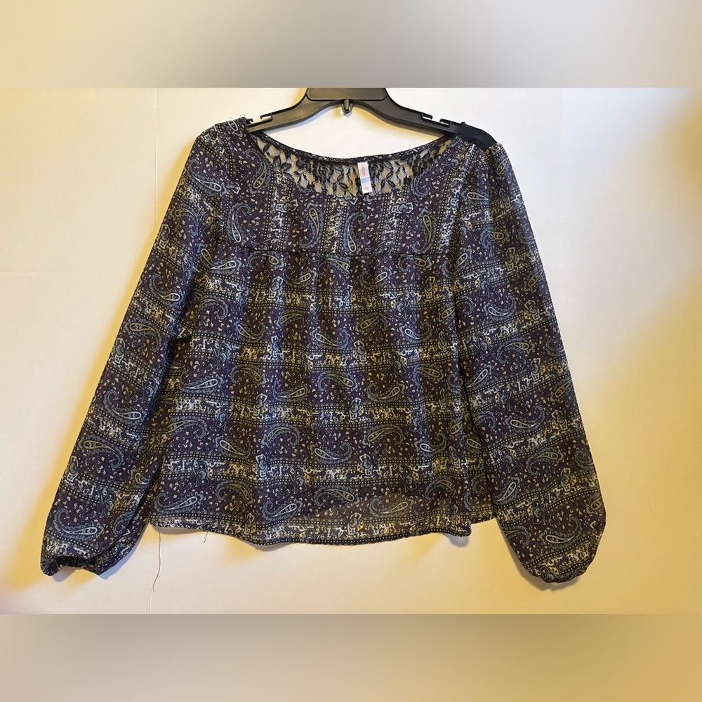 Paisley Print Women's Top - Black and White